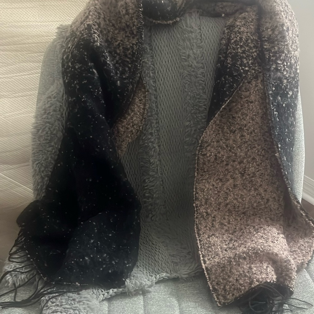 Black and light purple scarf